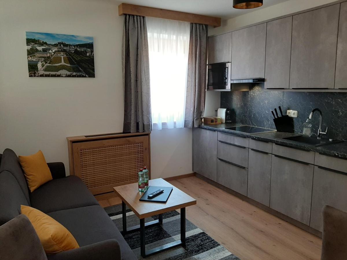 Apartments By Pension Ballwein Salzburg Eksteriør billede